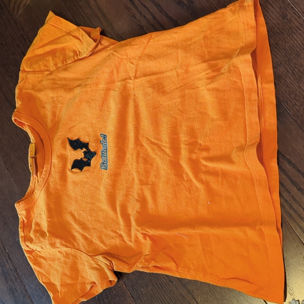 Batitude Halloween tee with 3d bat design